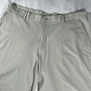 Bolle Golf mens stone khaki polyester 9.5" inseam Golf shorts - size 40